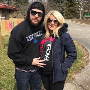 Meet your Posher, Davis